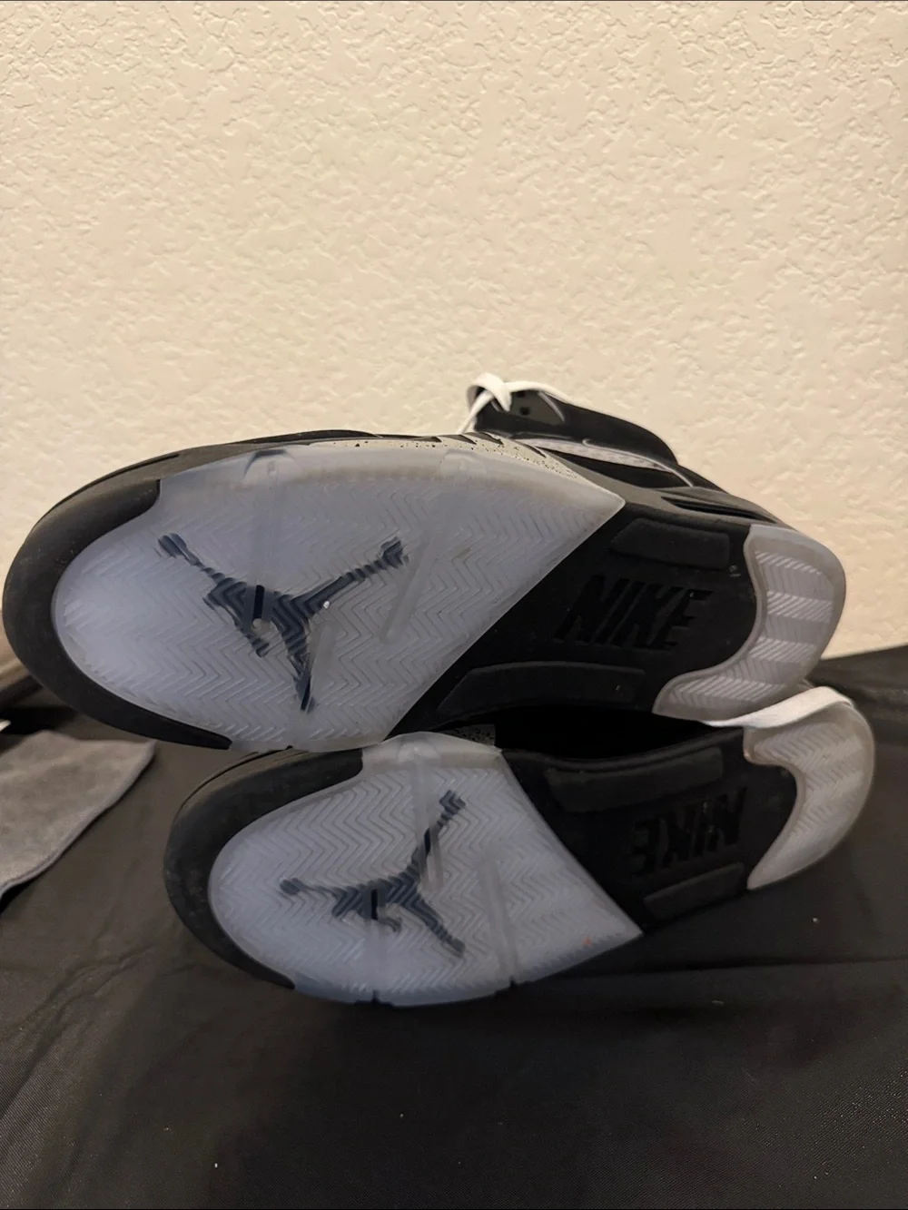 Jordan Retro 5 Black Metallic 2025 High-Top Sneakers